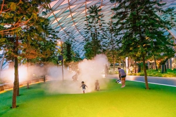 atraksi di jewel changi airport FOGGY BOWLS
