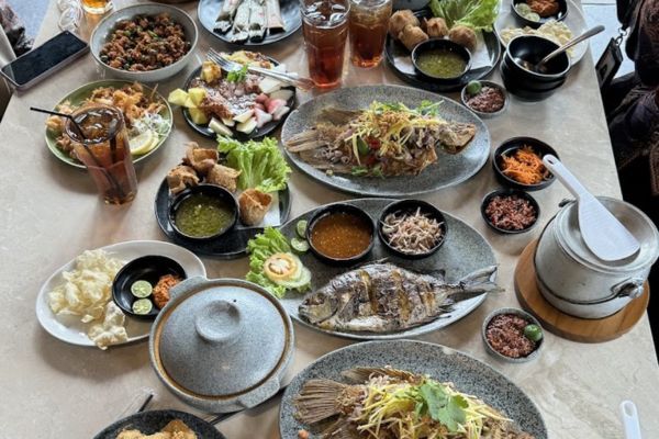 Rekomendasi Restoran Keluarga di Jakarta Terenak