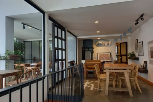 tempat nongkrong di Surabaya yang cozy dan kekinian